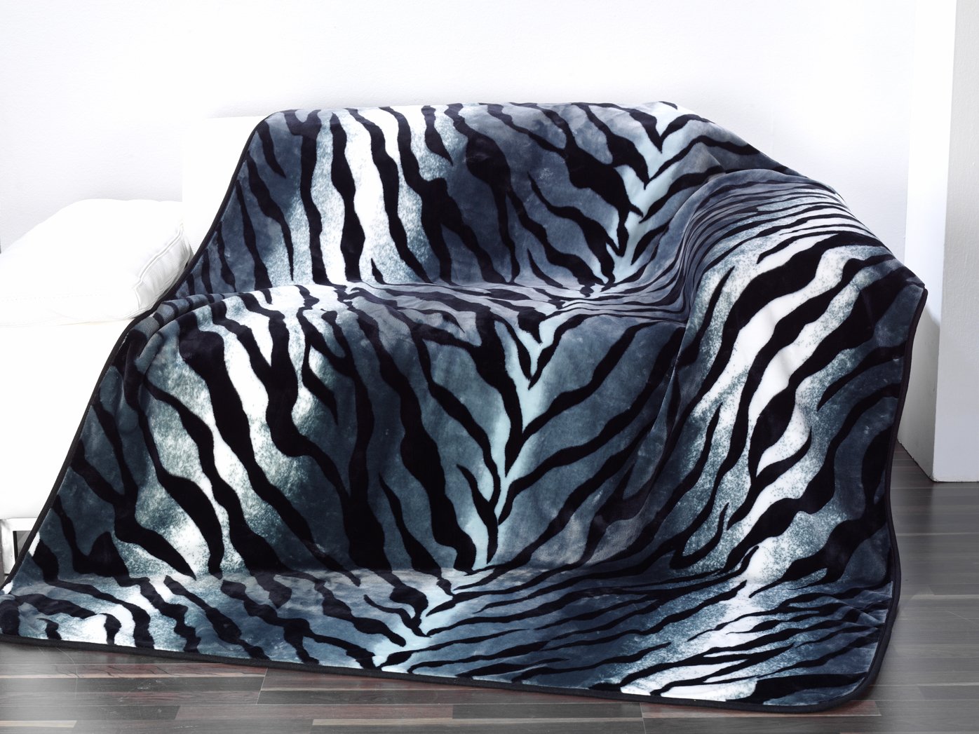 Kuscheldecken Cashmere Feeling 150x200 Sibirischer Schneetiger